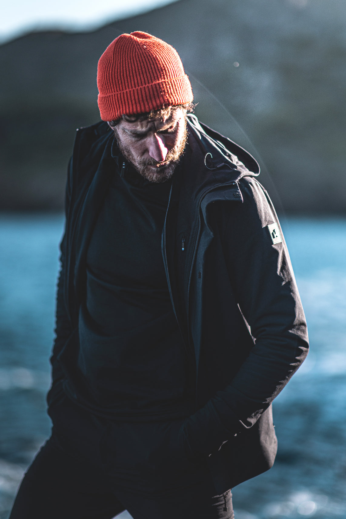 gradientman_black1142.jpg?crop